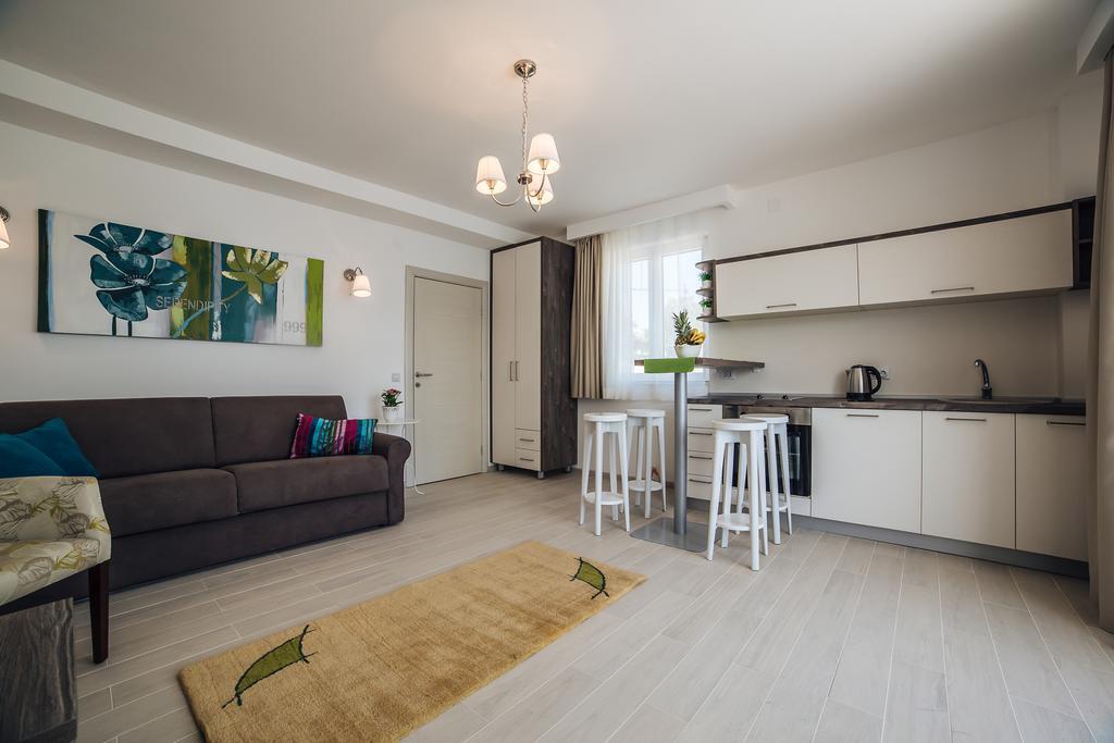 Apartments Harmonia Тиват Экстерьер фото