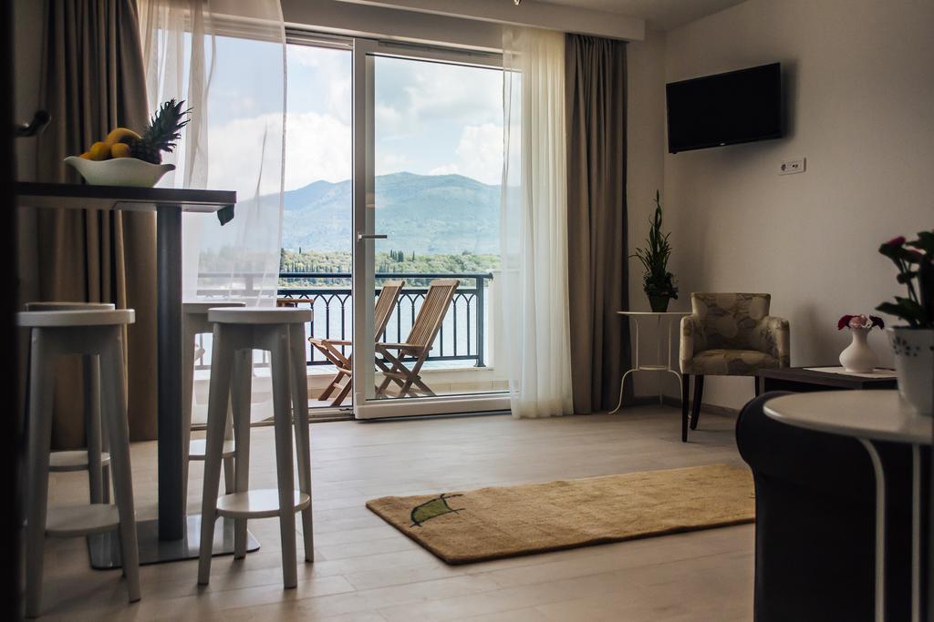 Apartments Harmonia Тиват Экстерьер фото